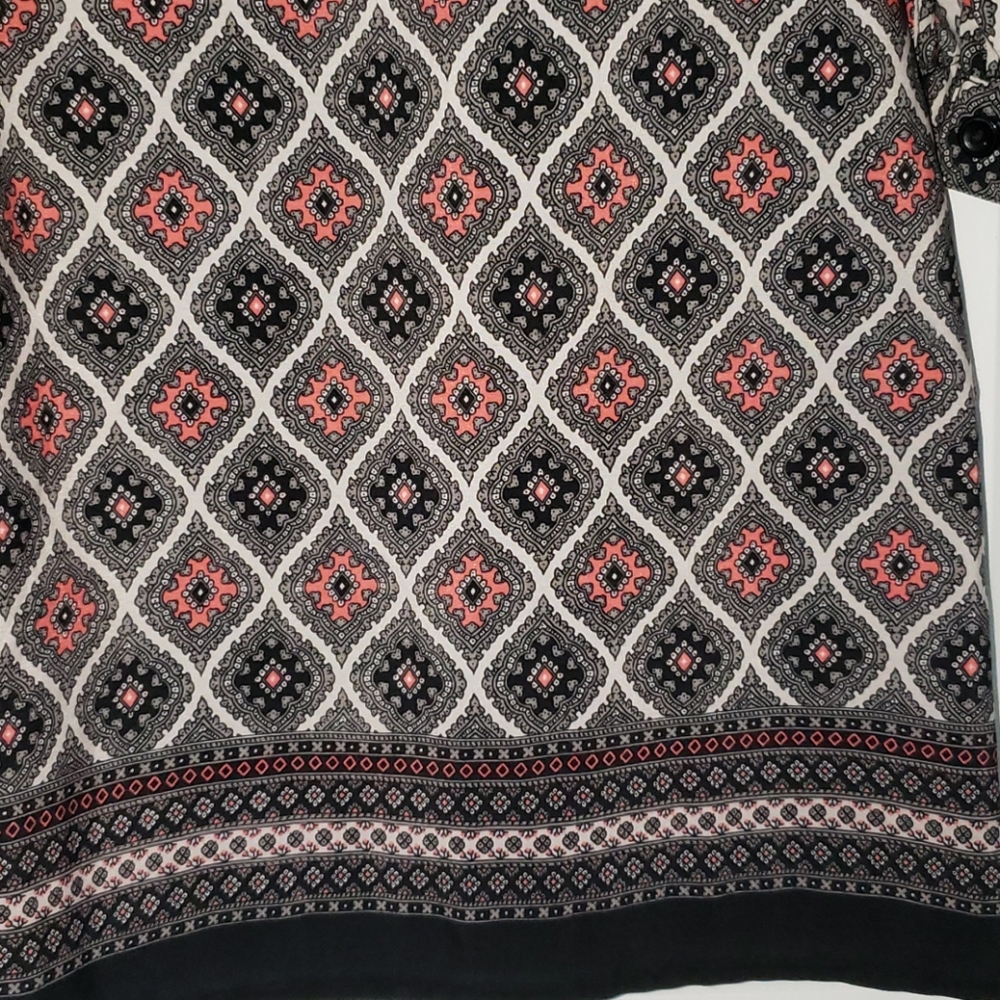 Ann Taylor Women's Blouse - Picture 2 of 6